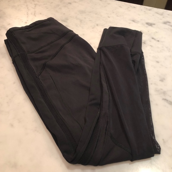 LULULEMON Full Length Black Mesh Stripe Leggings Size 6 - Picture 1 of 5